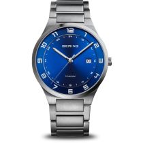 Bering 15139-707 Montre Homme Titane 39mm 10ATM 